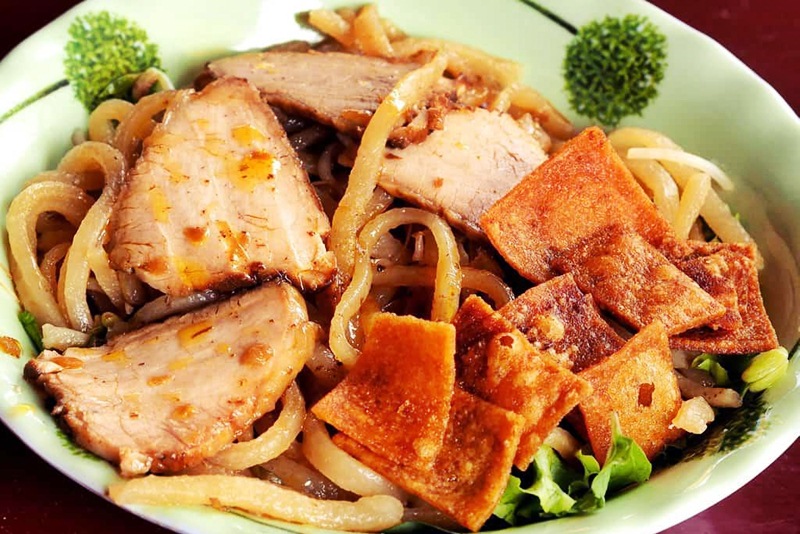 Cao Lau Noodle (Cao Lầu)